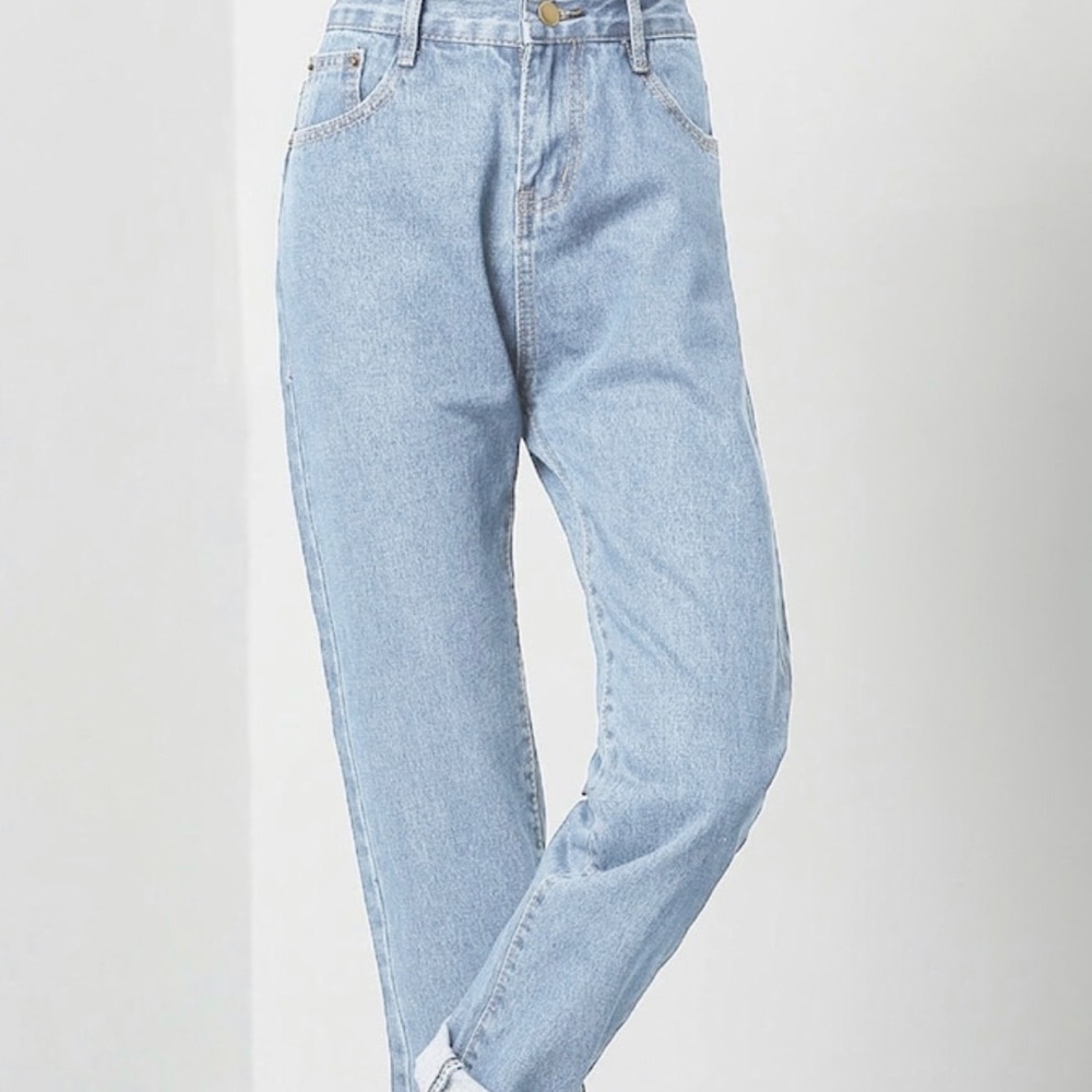 Light blue mom jeans